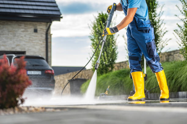 Best Residential Pressure Washing Services  in Negaunee, MI